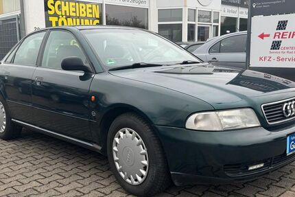 Audi A4 238.000 km 1.990 € Moers 47441