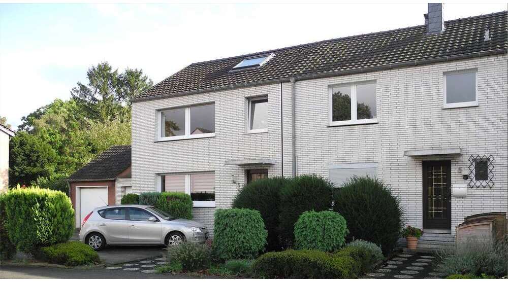 Haus zum Kaufen in Oberhausen 690.000 € 293 m²