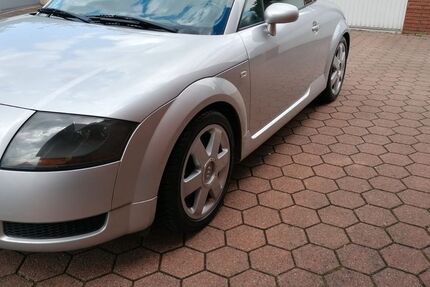Audi TT 158.525 km 5.350 € Essen 45355