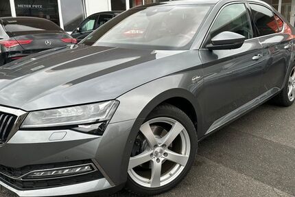 Skoda Superb 117.000 km 23.880 &euro; Düsseldorf 40549