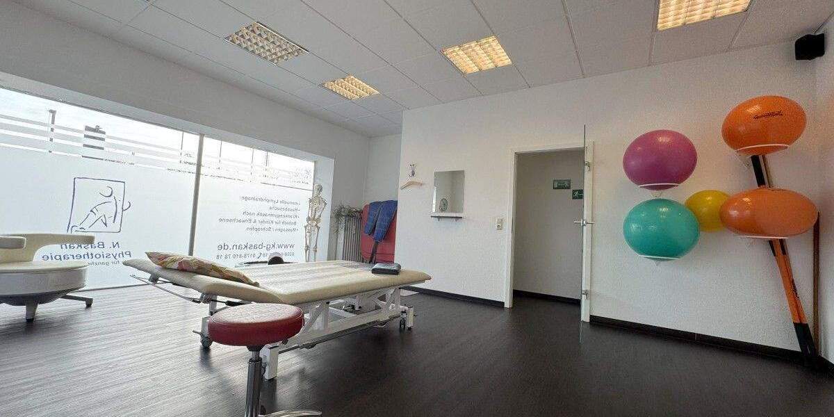 Repräsentative Gewerbeeinheit für Praxis, Büro oder Dienstleistung zimmer