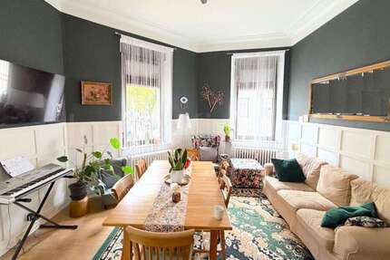 Haus zum Kaufen in Krefeld 720.000 € 450 m² 24 zimmer