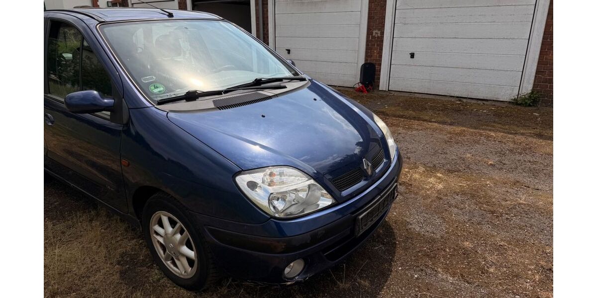 Renault Scenic 220.000 km 600 &euro; Kamp-Lintfort 47475