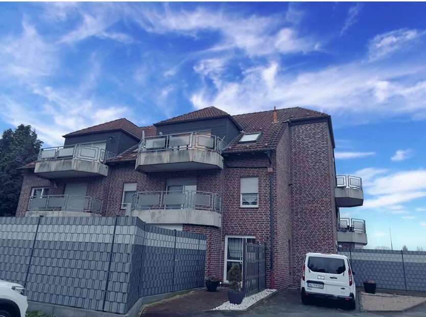 Haus zum Kaufen in Oberhausen 379.000 € 98 m²