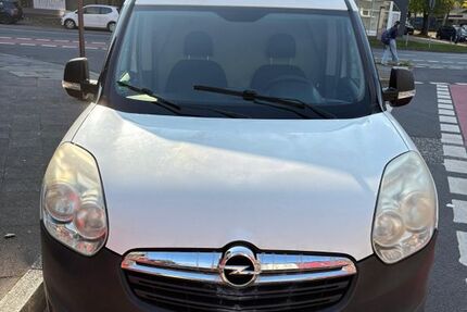 Opel Combo 165.000 km 7.000 € Düsseldorf 40227