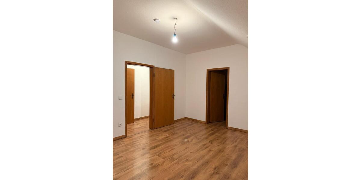 Dachgeschoßwohnung Bottrop - 2.5 Zimmer, 48 m&sup2;, 360&euro; | Angebot:25171842