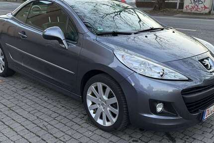 Peugeot 207 95.000 km 5.900 &euro; Duisburg 47226