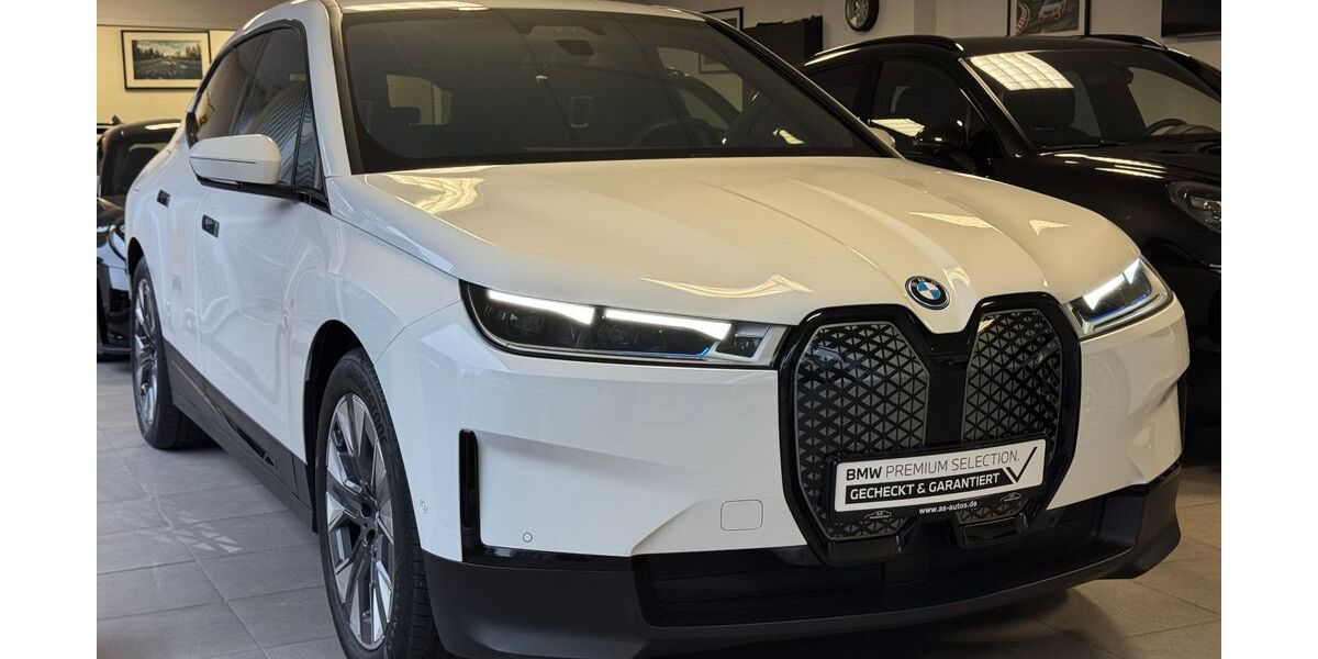 BMW iX 32.000 km 41.990 &euro; Mülheim an der Ruhr 45478