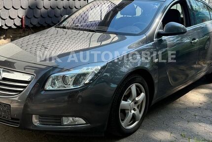 Opel Insignia 225.000 km 2.499 € Duisburg 47138
