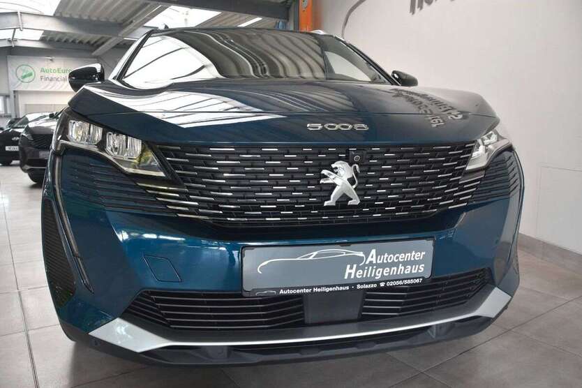 Peugeot 5008 78.459 km 23.280 € Heiligenhaus 42579
