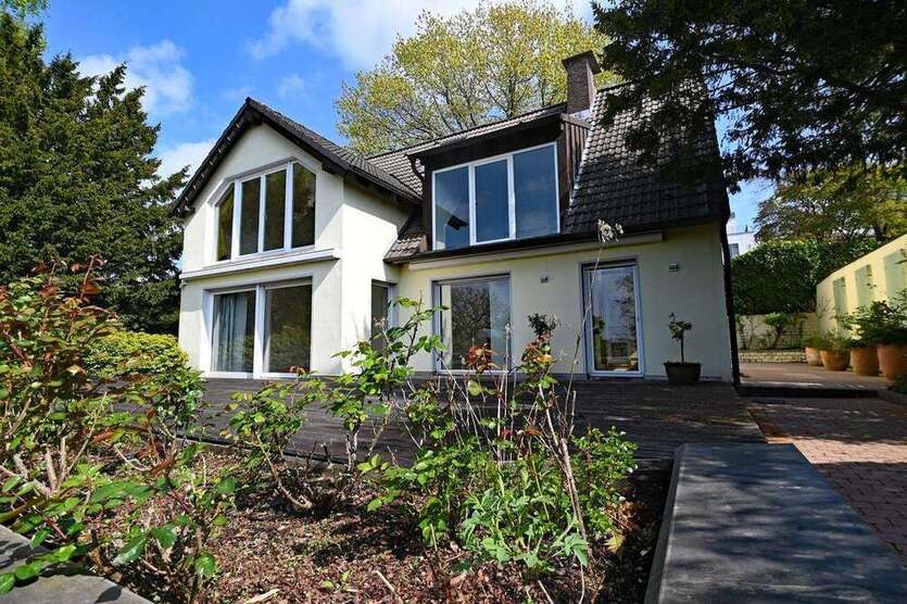 Haus zum Kaufen in Heiligenhaus 795.000 € 245 m²