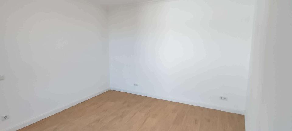 Schicke 2 Zimmer Wohnung im Altbau nähe Helios Klinikum ab sofort zu vermieten! 2 zimmer