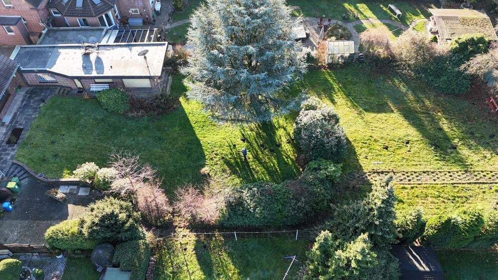 Einfamilienhaus Oberhausen Sterkrade-Nord - 9 Zimmer, 254 m&sup2;, 699.500&euro; | Angebot:25779201