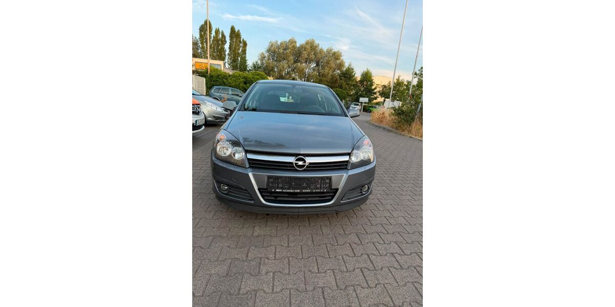 Opel Astra 222.000 km 890 &euro; Dusseldorf 40625