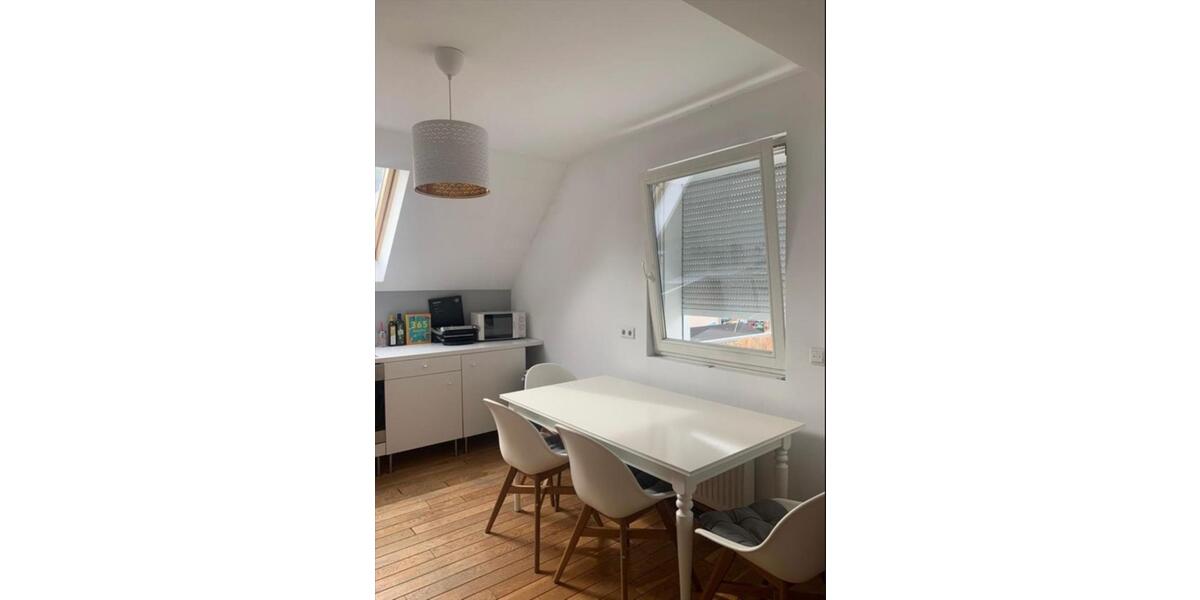 Freistehendes Zweifamilienhaus mit Garten in Düsseldorf Heerdt 8 zimmer