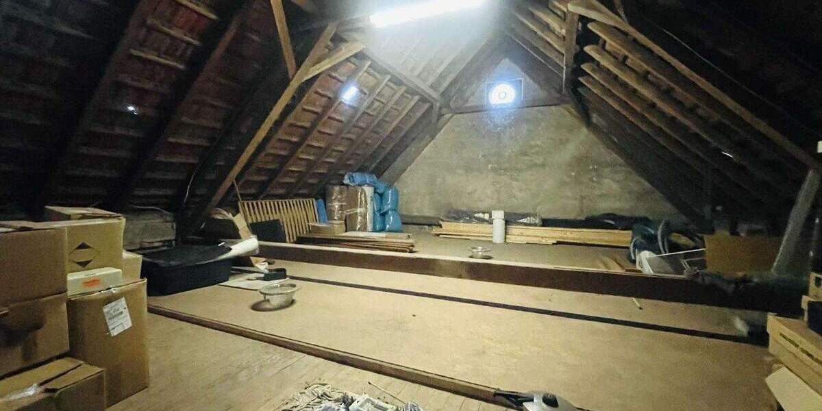 Exklusives Einfamilienhaus mit weitläufigem Garten und baureifem Bauland 5 zimmer