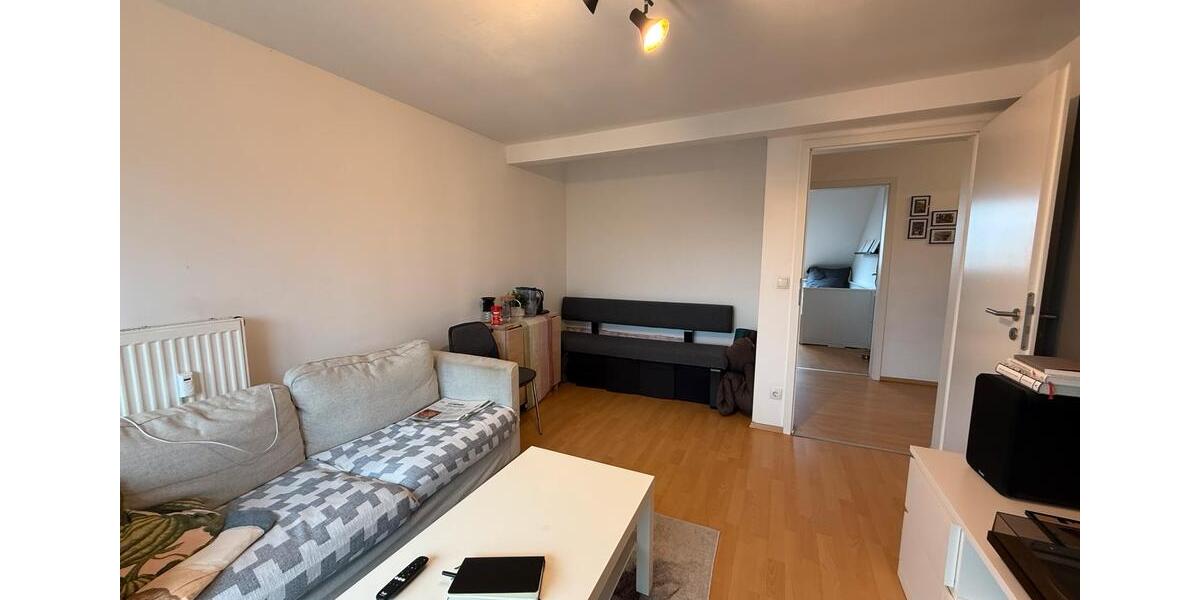 Dachgeschoßwohnung Duisburg Duisburg-Mitte - 3.5 Zimmer, 65 m&sup2;, 119.000&euro; | Angebot:25908168