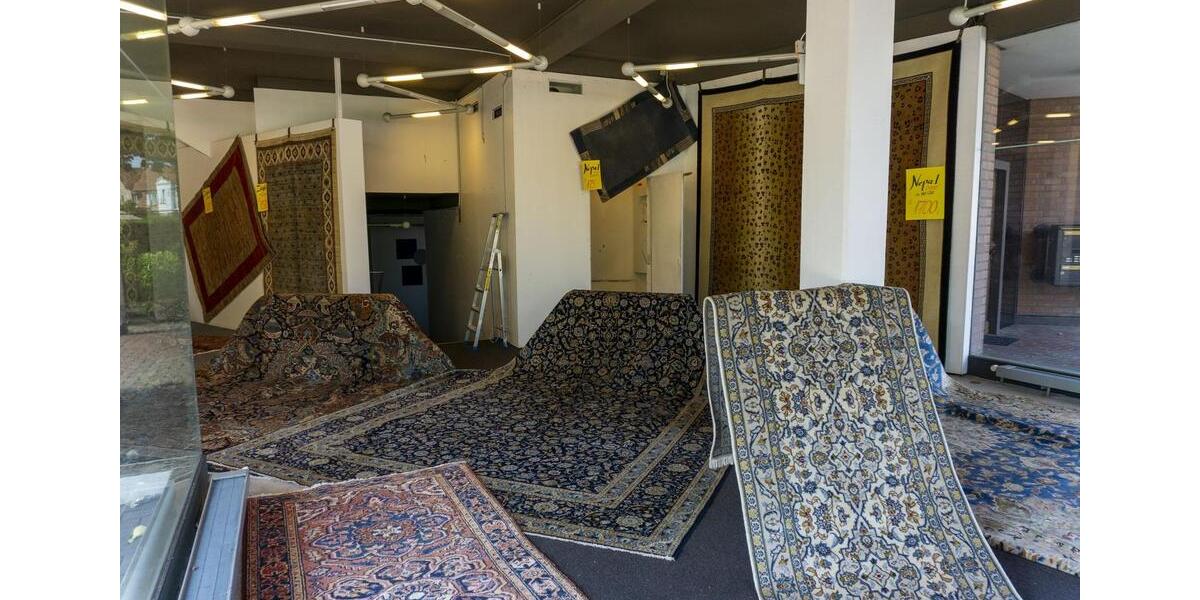 Gewerbeimmobilie, nutzbar als Ladenlokal, Ausstellungsfläche, Praxis zimmer