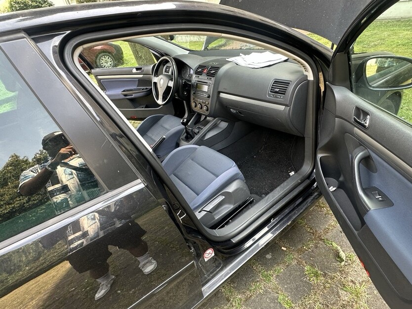 VW Golf V 171.000 km 2.600 € Duisburg 47051