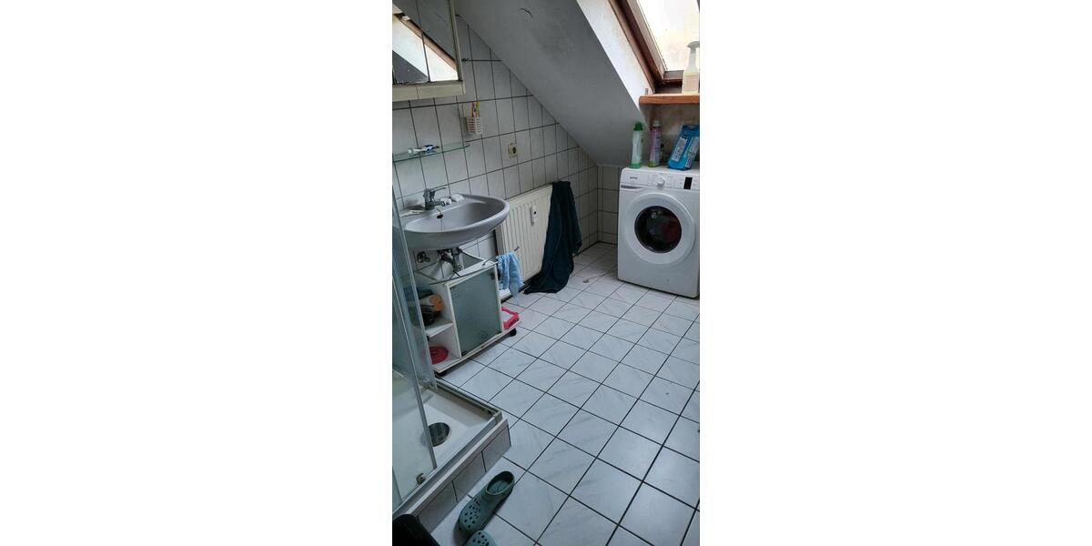 Dachgeschoßwohnung Bochum Günnigfeld - 1 Zimmer, 42 m&sup2;, 400&euro; | Angebot:26237045