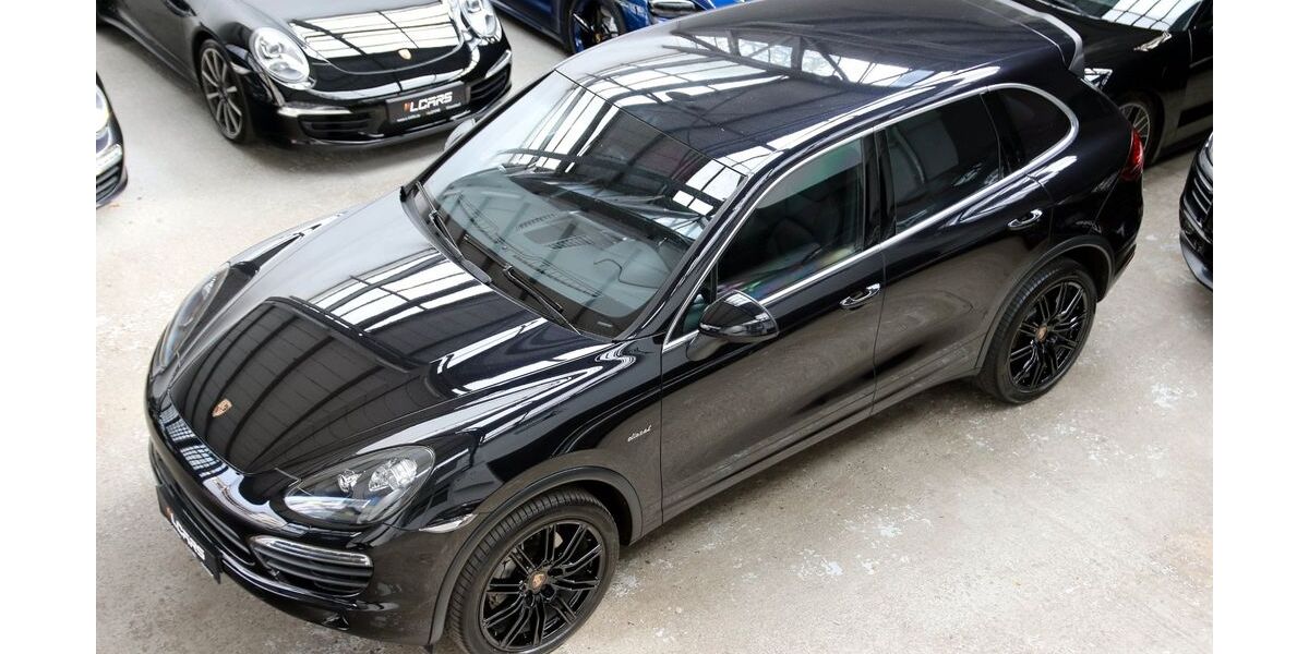Porsche Cayenne 168.172 km 25.390 &euro; Düsseldorf 40237