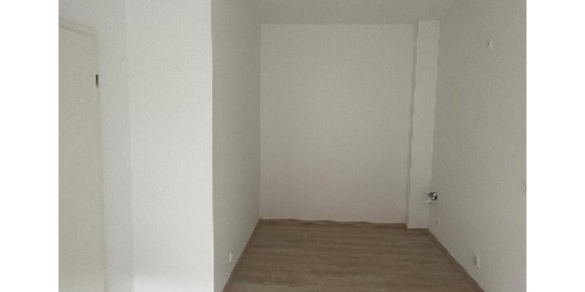 Erdgeschoßwohnung Duisburg Mittelmeiderich - 3 Zimmer, 80 m&sup2;, 720&euro; | Angebot:25568033