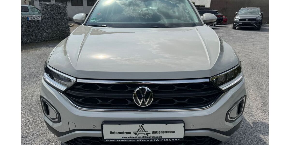 VW T-Roc 97.000 km 16.799 &euro; Mülheim / Ruhr 45473
