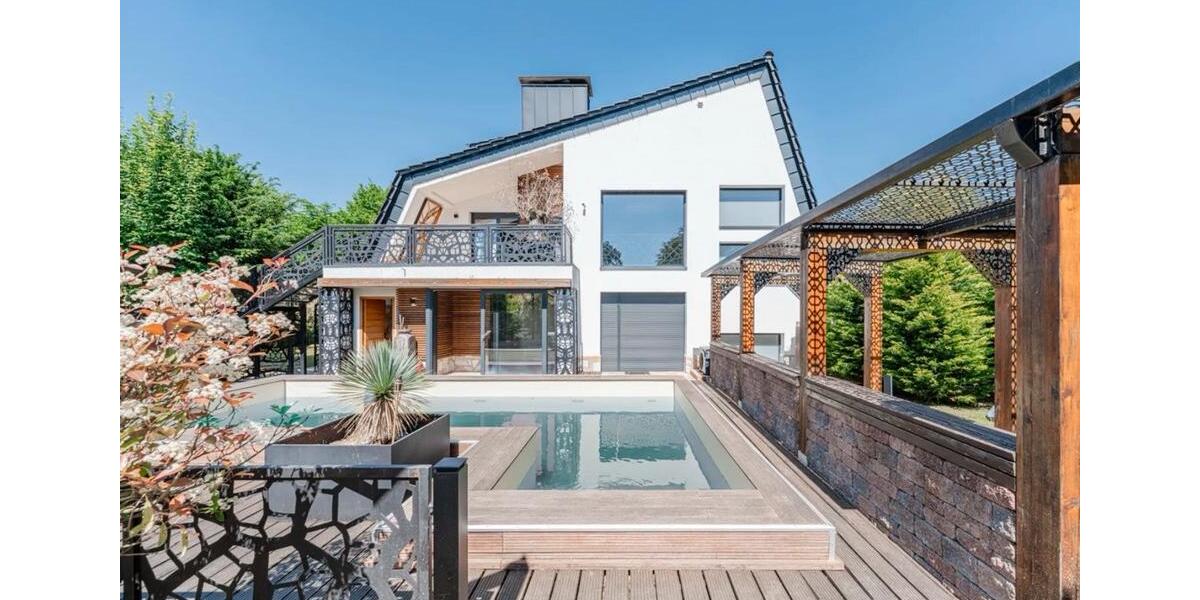 Einfamilienhaus Essen Stadtkern - 7 Zimmer, 350 m&sup2;, 300&euro; | Angebot:25297601