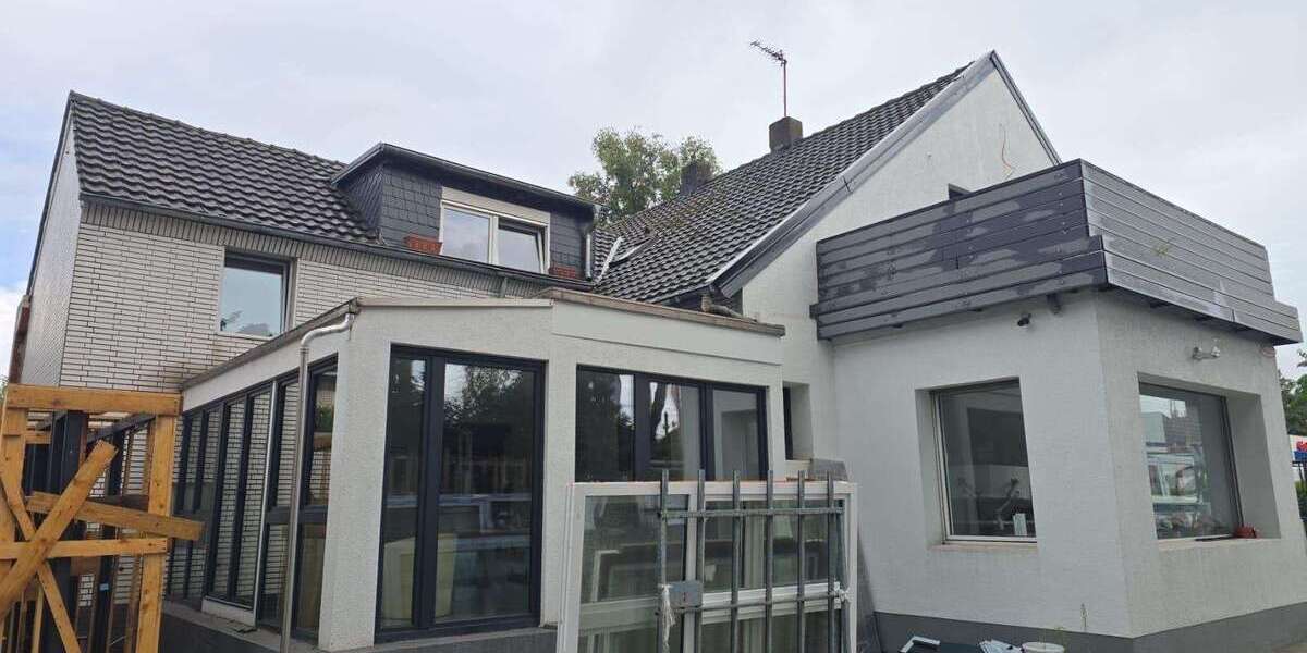 Haus zum Kaufen in Duisburg 470.000 € 250 m² 8 zimmer