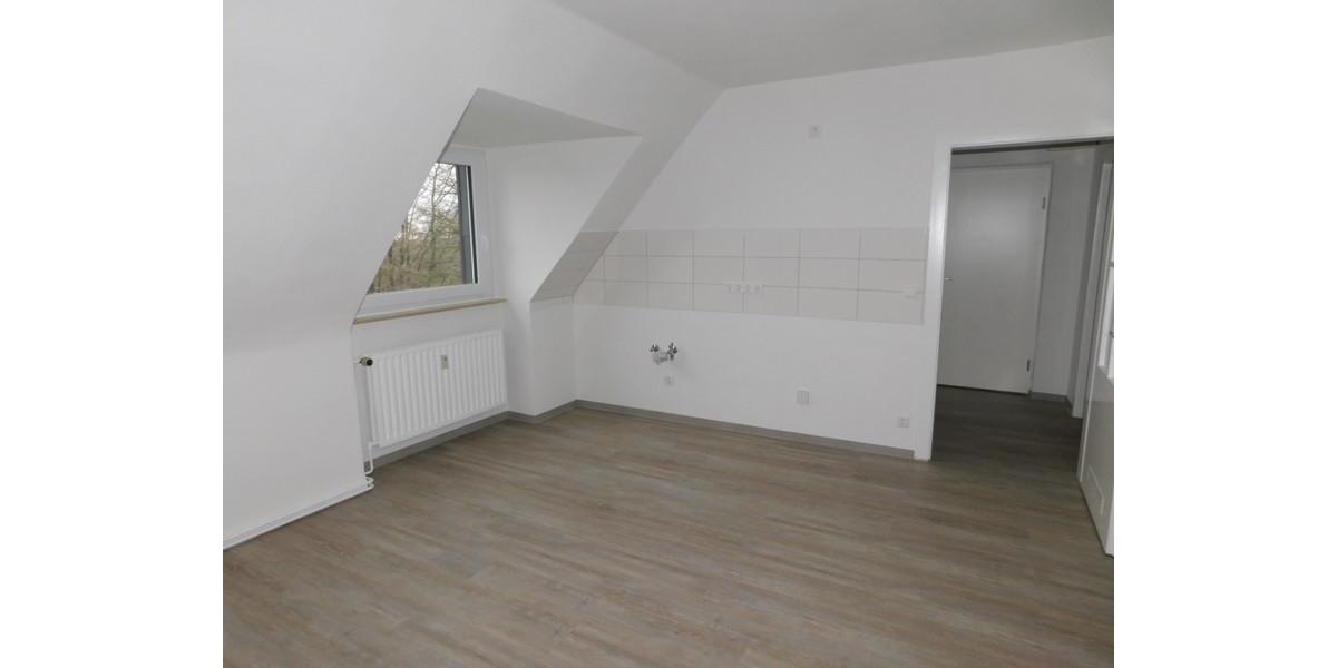 Bezugsfertige 2-Zi.-DG-Whg. in einem modernisierten Mehrfamilienhaus 2 zimmer