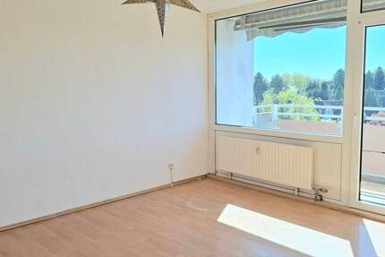 Mit Blick über Recklinghausen! Helle Mietwohnung mit Südbalkon und Einbauküche in Recklinghausen-Ost - Wohnung Recklinghausen Ost | Angebot:26845375