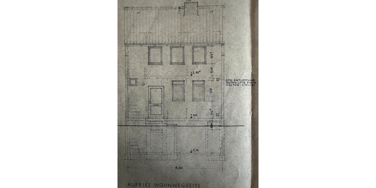 Modernisiertes Familien-Reihenmittelhaus in Essen Schonnebeck 4 zimmer