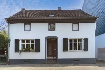 Haus zum Kaufen in Düsseldorf Eller 599.000 € 156 m²