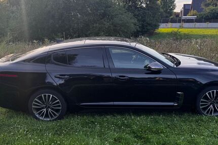 Kia Stinger 129.000 km 20.000 &euro; Voerde 46562