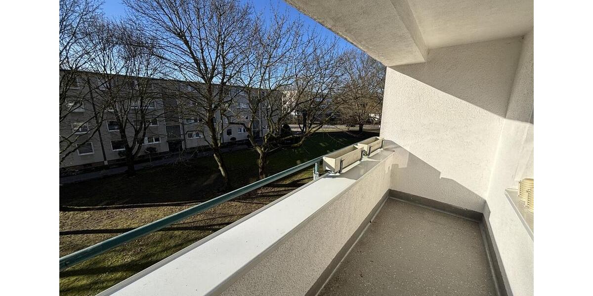 Etagenwohnung Moers Rheinkamp - 3.5 Zimmer, 67 m&sup2;, 536&euro; | Angebot:25423593